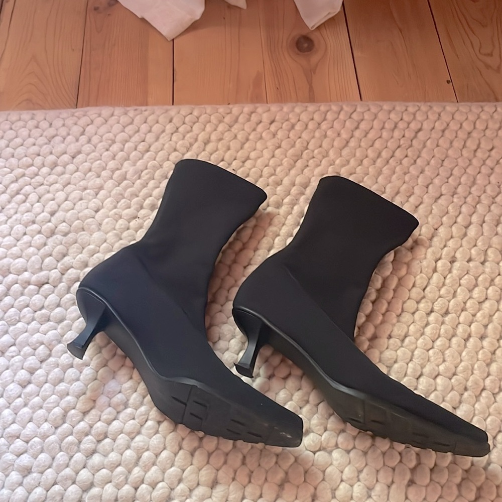 Y2K Stuart Weitzman Sock Boots